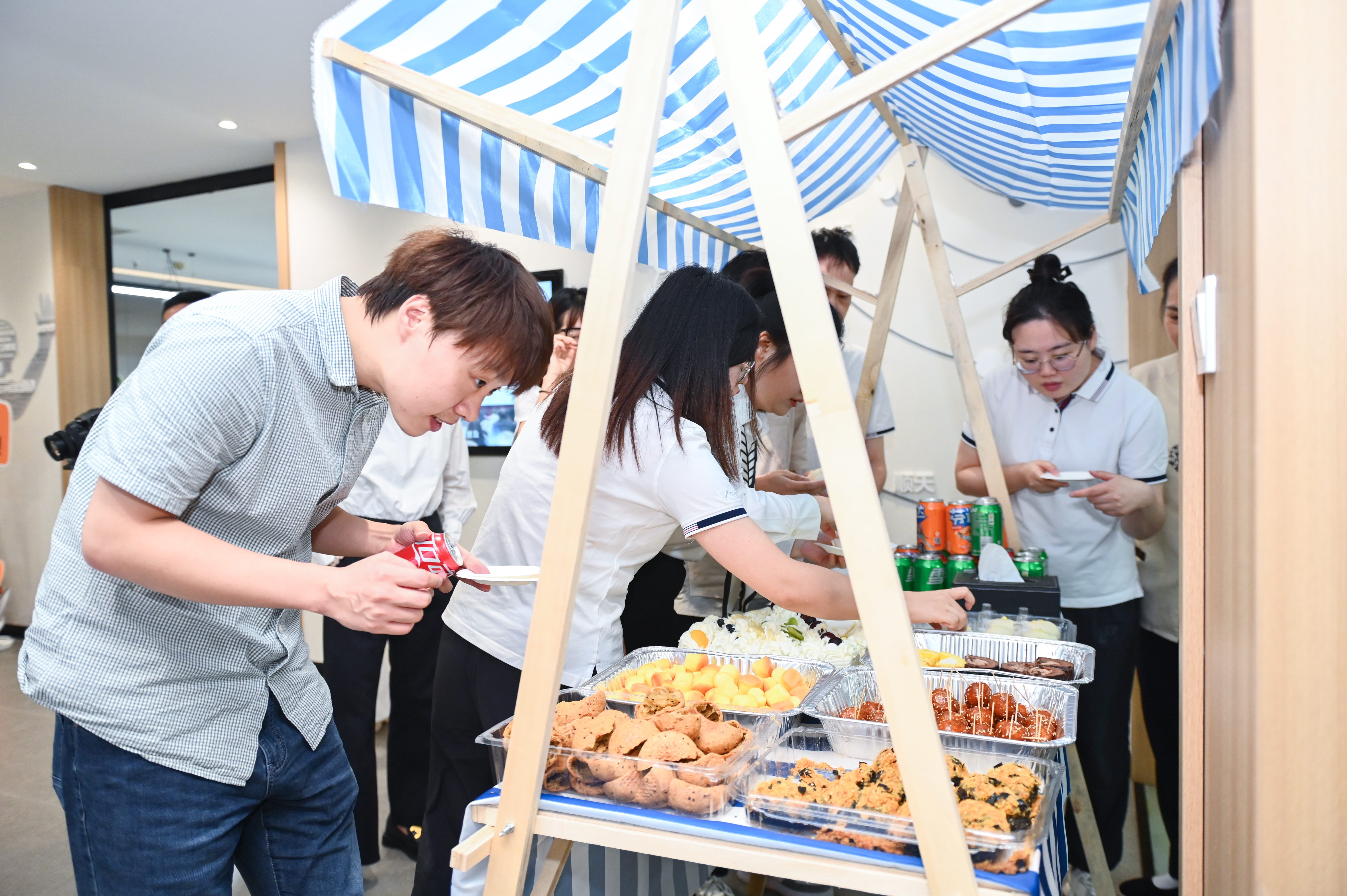 “預(yù)備備，共前進”——川招23周年慶圓滿舉行